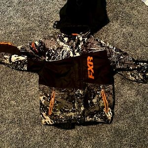 Boys youth jacket size 8